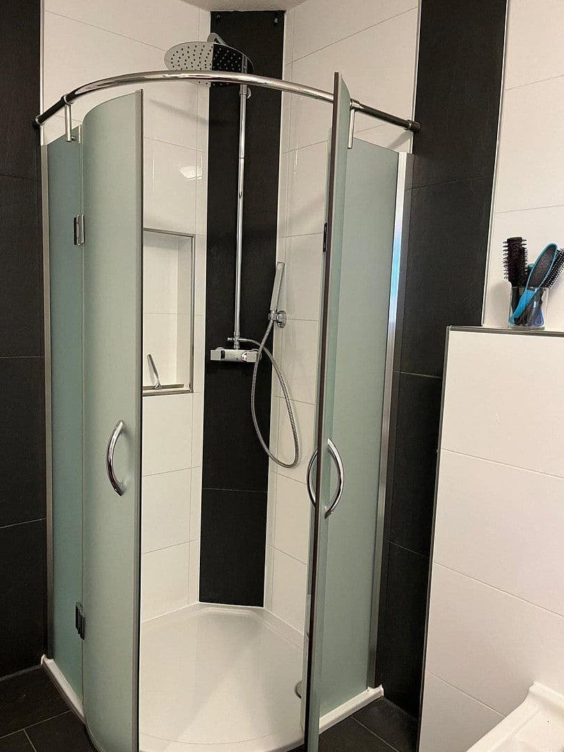 Prodej domu 134 m², pozemek 460 m², Niestetal, Hessen Prodej domu 134 m², pozemek 460 m², Niestetal, Hessen