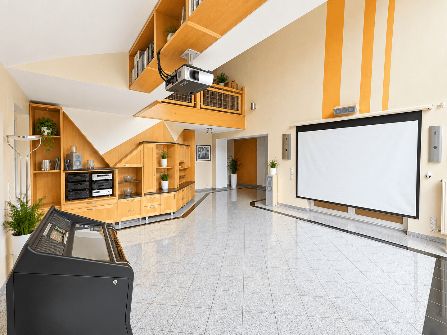 Prodej domu 270 m², pozemek 1.600 m², Garrel, Dolní Sasko Prodej domu 270 m², pozemek 1.600 m², Garrel, Dolní Sasko
