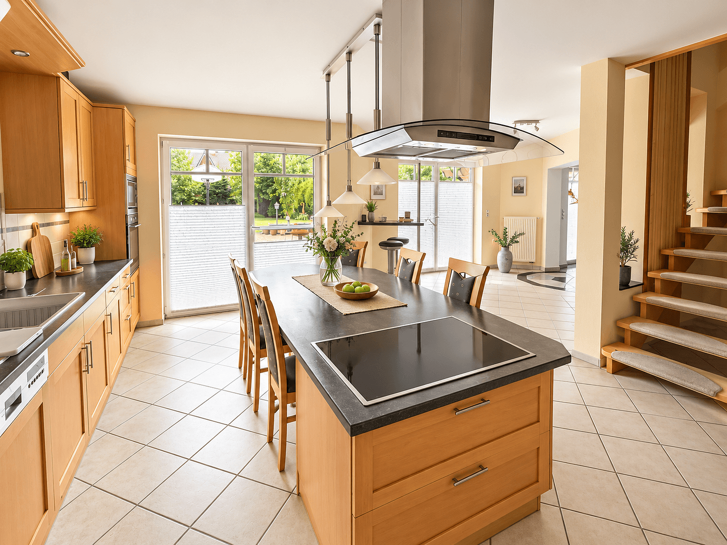 Prodej domu 270 m², pozemek 1.600 m², Garrel, Dolní Sasko Prodej domu 270 m², pozemek 1.600 m², Garrel, Dolní Sasko