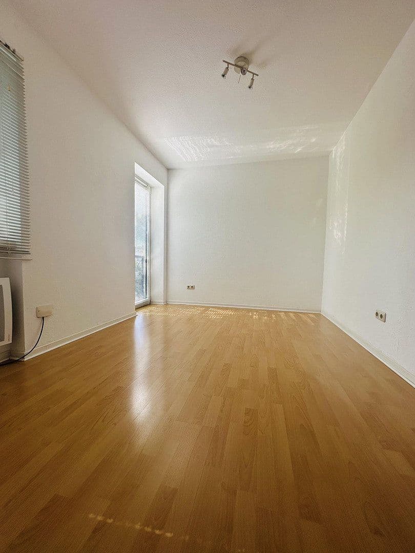 Pronájem bytu 2+1 50 m², Jugenheimer Str. 48a, Frankfurt, Hessen Pronájem bytu 2+1 50 m², Jugenheimer Str. 48a, Frankfurt, Hessen