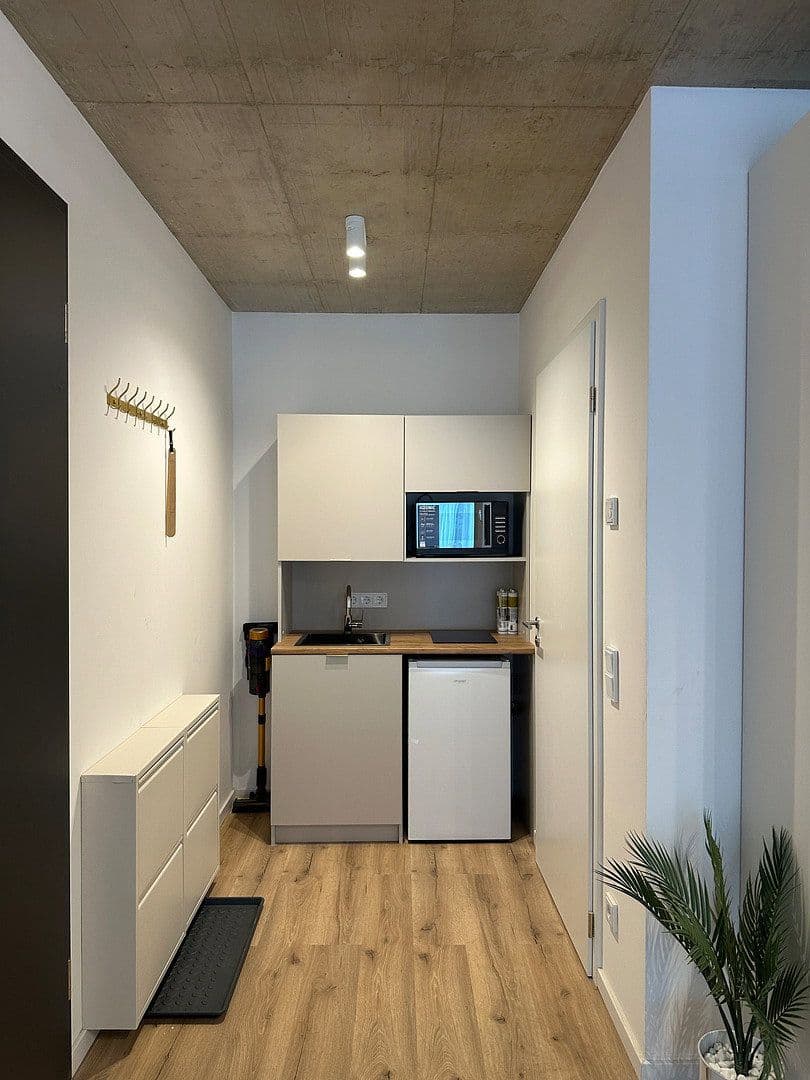 Pronájem bytu 1+1 28 m², Residenzstraße 111, Berlin, Berlín Pronájem bytu 1+1 28 m², Residenzstraße 111, Berlin, Berlín