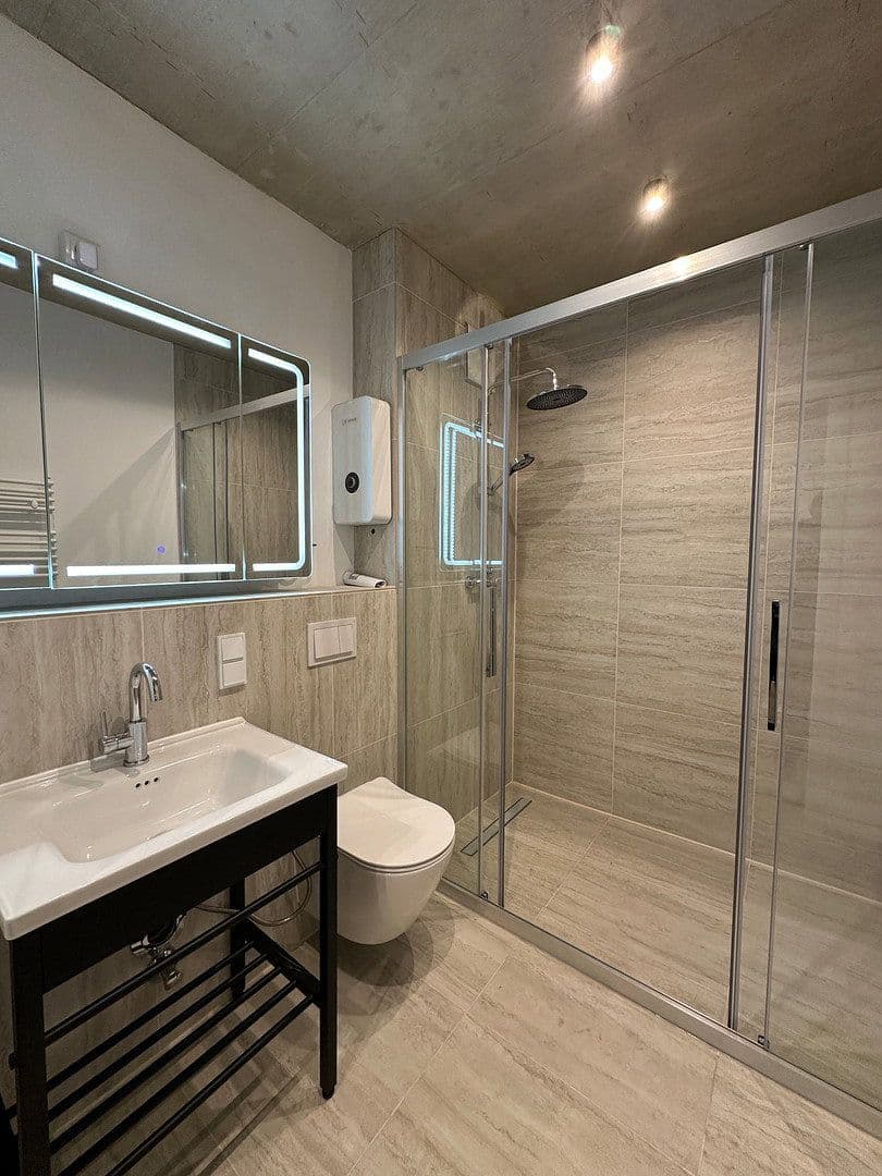 Pronájem bytu 1+1 28 m², Residenzstraße 111, Berlin, Berlín Pronájem bytu 1+1 28 m², Residenzstraße 111, Berlin, Berlín