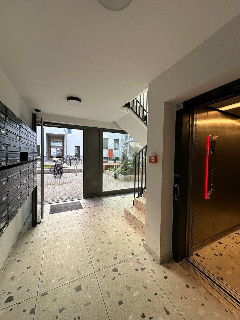Pronájem bytu 1+1 18 m², Edisonstraße 58, Berlin, Berlín Pronájem bytu 1+1 18 m², Edisonstraße 58, Berlin, Berlín