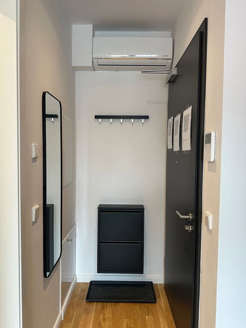 Pronájem bytu 1+1 18 m², Edisonstraße 58, Berlin, Berlín Pronájem bytu 1+1 18 m², Edisonstraße 58, Berlin, Berlín