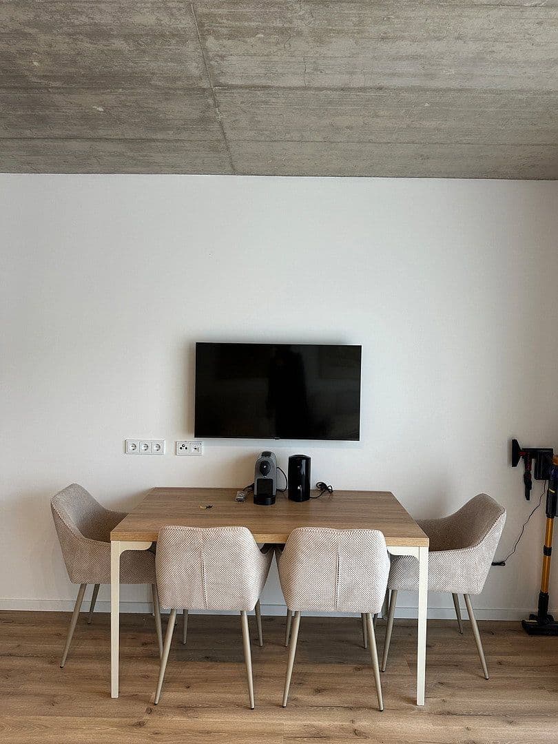 Pronájem bytu 1+1 28 m², Residenzstraße 111, Berlin, Berlín Pronájem bytu 1+1 28 m², Residenzstraße 111, Berlin, Berlín