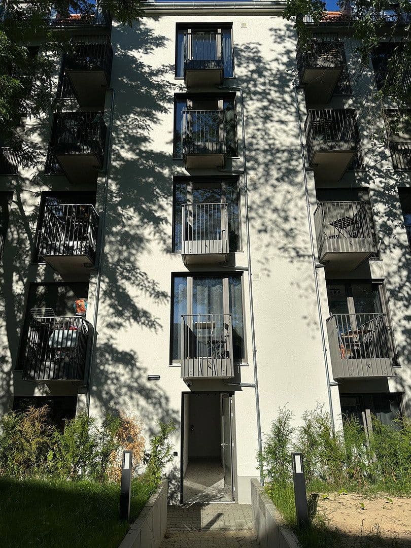 Pronájem bytu 1+1 18 m², Edisonstraße 58, Berlin, Berlín Pronájem bytu 1+1 18 m², Edisonstraße 58, Berlin, Berlín