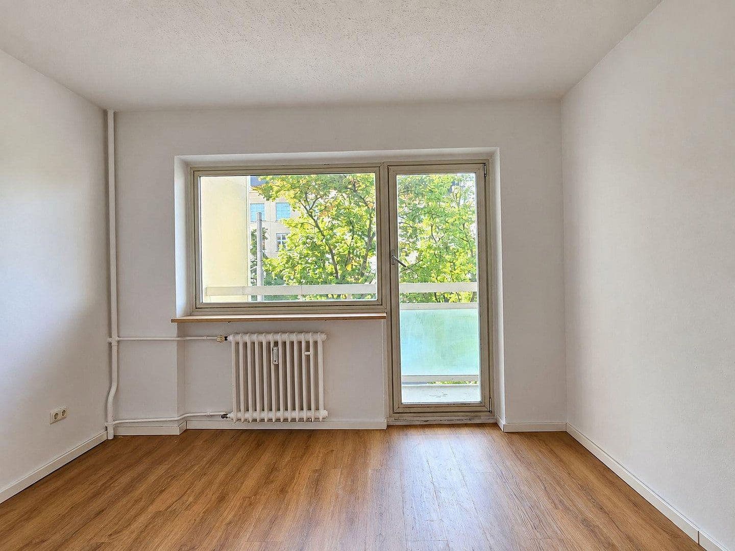 Pronájem bytu 3+kk 83 m², Agnes-Bernauer-Straße 73, München, Bavorsko Pronájem bytu 3+kk 83 m², Agnes-Bernauer-Straße 73, München, Bavorsko