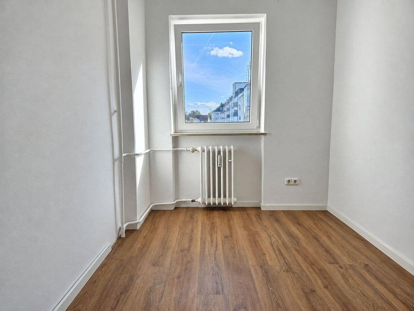 Pronájem bytu 3+kk 83 m², Agnes-Bernauer-Straße 73, München, Bavorsko Pronájem bytu 3+kk 83 m², Agnes-Bernauer-Straße 73, München, Bavorsko