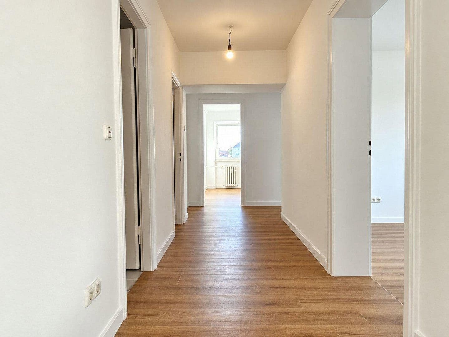 Pronájem bytu 3+kk 83 m², Agnes-Bernauer-Straße 73, München, Bavorsko Pronájem bytu 3+kk 83 m², Agnes-Bernauer-Straße 73, München, Bavorsko