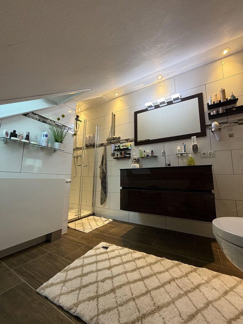 Pronájem domu 108 m², pozemek 1.120 m², Brachter Straße 33, Brüggen, Severní Porýní-Vestfálsko Pronájem domu 108 m², pozemek 1.120 m², Brachter Straße 33, Brüggen, Severní Porýní-Vestfálsko