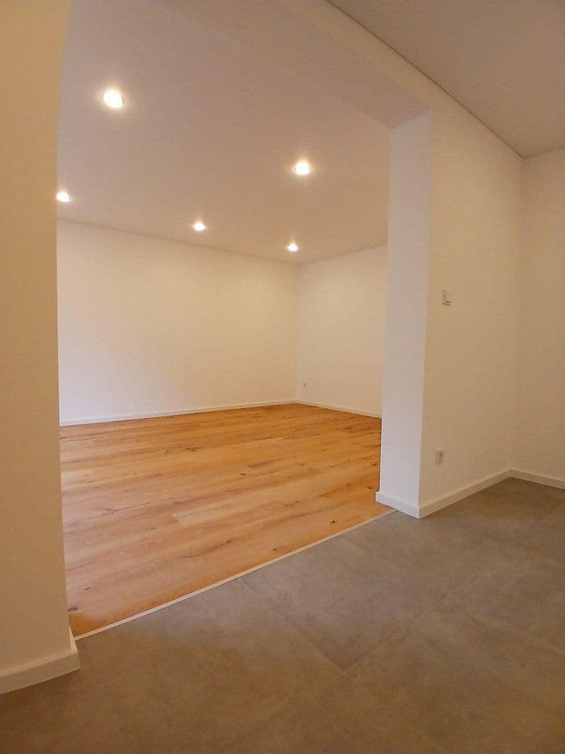 Prodej bytu 4+1 94 m², Georg-Schäffer-Str. 55, Trier, Porýní-Falc Prodej bytu 4+1 94 m², Georg-Schäffer-Str. 55, Trier, Porýní-Falc