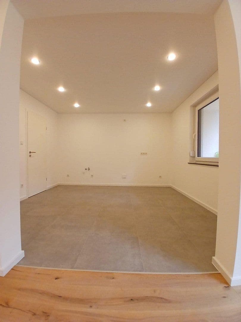 Prodej bytu 4+1 94 m², Georg-Schäffer-Str. 55, Trier, Porýní-Falc Prodej bytu 4+1 94 m², Georg-Schäffer-Str. 55, Trier, Porýní-Falc