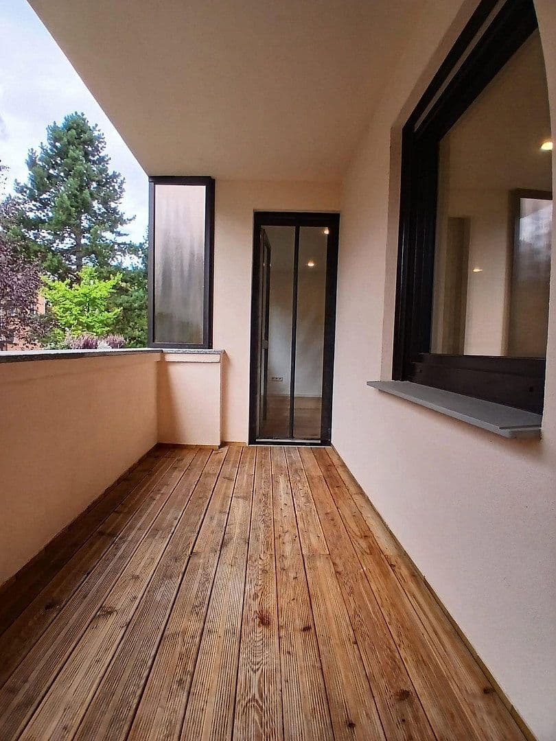 Prodej bytu 4+1 94 m², Georg-Schäffer-Str. 55, Trier, Porýní-Falc Prodej bytu 4+1 94 m², Georg-Schäffer-Str. 55, Trier, Porýní-Falc