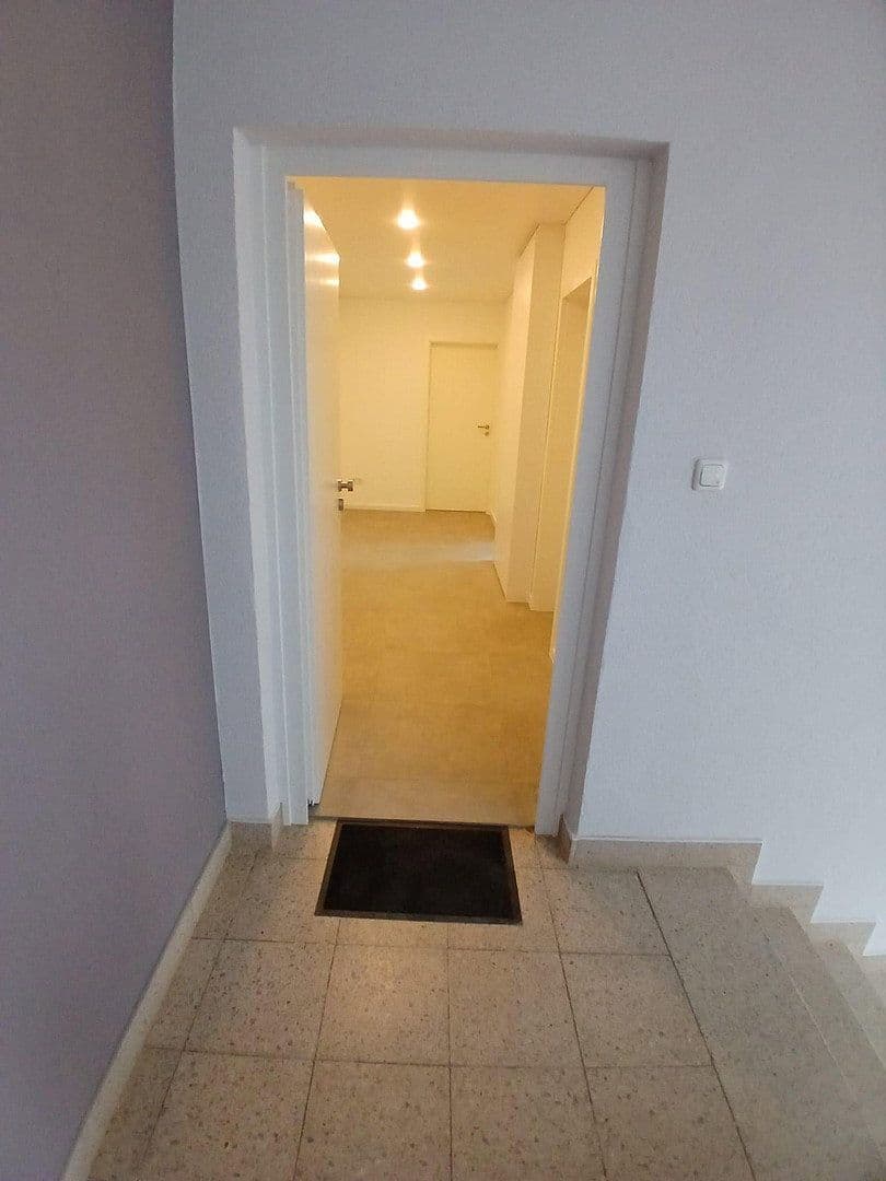 Prodej bytu 4+1 94 m², Georg-Schäffer-Str. 55, Trier, Porýní-Falc Prodej bytu 4+1 94 m², Georg-Schäffer-Str. 55, Trier, Porýní-Falc