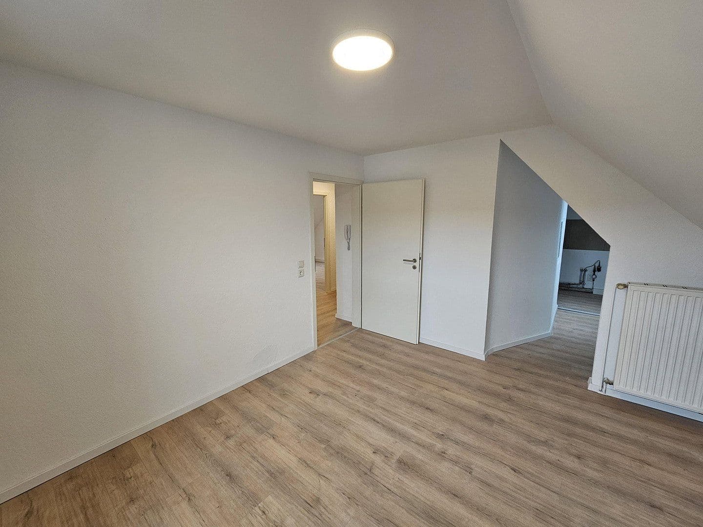 Pronájem bytu 3+1 58 m², Brückenstraße 26, Schiffweiler, Země Sársko Pronájem bytu 3+1 58 m², Brückenstraße 26, Schiffweiler, Země Sársko