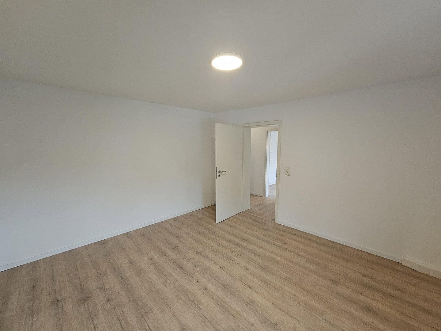 Pronájem bytu 3+1 58 m², Brückenstraße 26, Schiffweiler, Země Sársko Pronájem bytu 3+1 58 m², Brückenstraße 26, Schiffweiler, Země Sársko