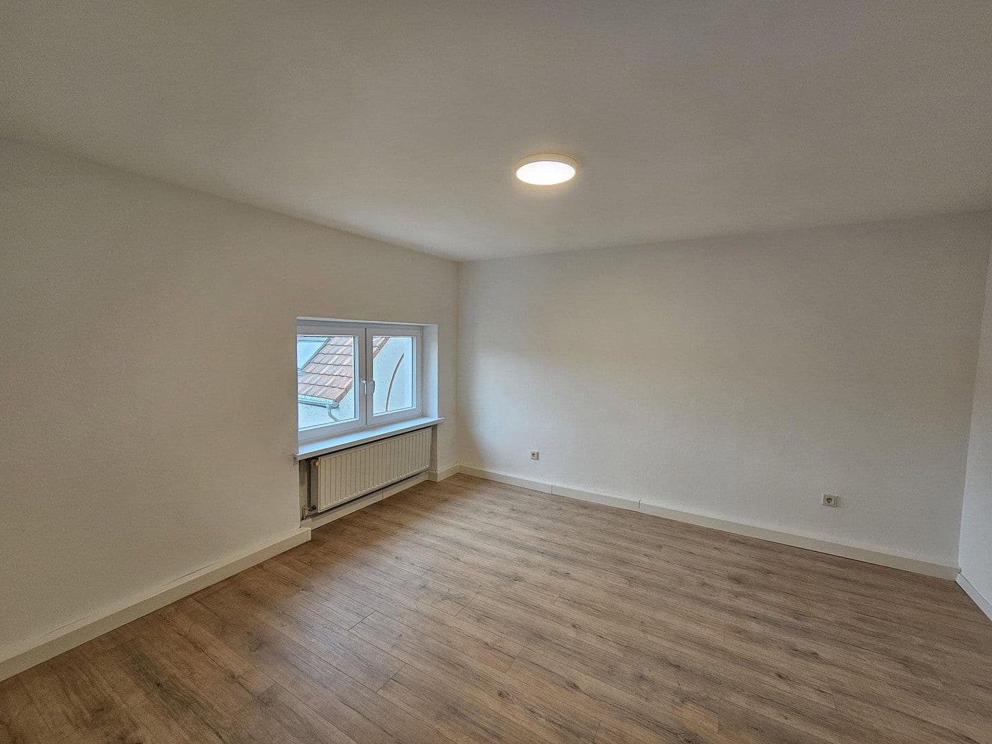 Pronájem bytu 3+1 58 m², Brückenstraße 26, Schiffweiler, Země Sársko Pronájem bytu 3+1 58 m², Brückenstraße 26, Schiffweiler, Země Sársko