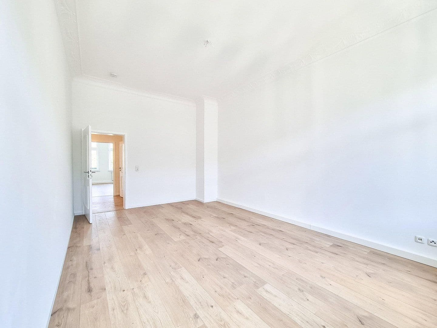 Prodej bytu 4+1 119 m², Perthestraße 12, Leipzig, Sasko Prodej bytu 4+1 119 m², Perthestraße 12, Leipzig, Sasko