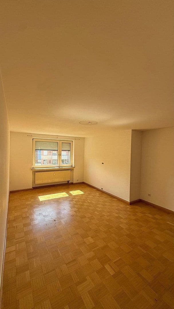 Pronájem bytu 2+1 54 m², Mittermayerstraße 16, Dachau, Bavorsko Pronájem bytu 2+1 54 m², Mittermayerstraße 16, Dachau, Bavorsko