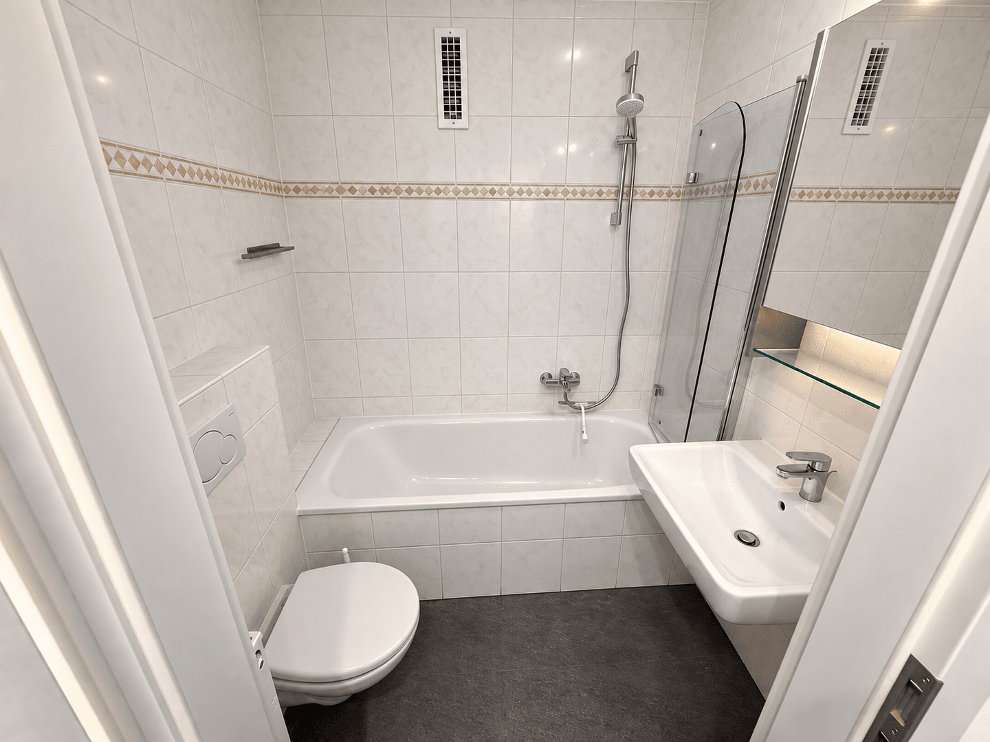 Pronájem bytu 1+1 30 m², München, Bavorsko Pronájem bytu 1+1 30 m², München, Bavorsko