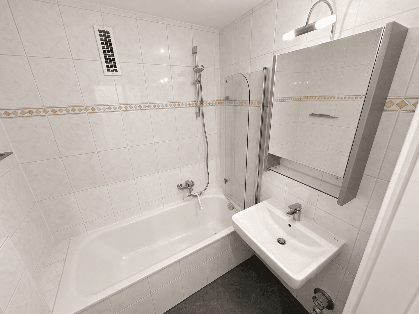 Pronájem bytu 1+1 30 m², München, Bavorsko Pronájem bytu 1+1 30 m², München, Bavorsko