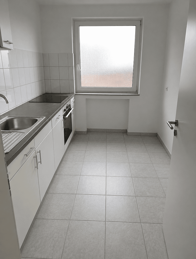 Pronájem bytu 4+1 75 m², Geschwister-Scholl-Straße 18, Essen, Severní Porýní-Vestfálsko Pronájem bytu 4+1 75 m², Geschwister-Scholl-Straße 18, Essen, Severní Porýní-Vestfálsko