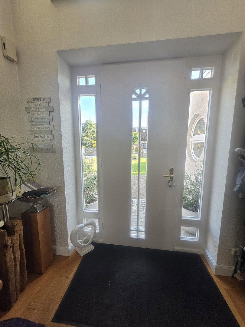 Prodej domu 204 m², pozemek 1.000 m², Husum, Šlesvicko-Holštýnsko Prodej domu 204 m², pozemek 1.000 m², Husum, Šlesvicko-Holštýnsko