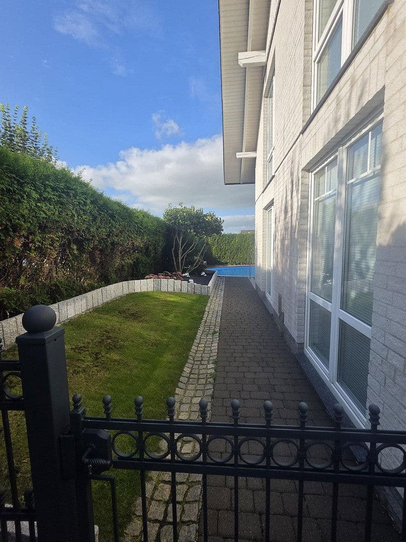 Prodej domu 204 m², pozemek 1.000 m², Husum, Šlesvicko-Holštýnsko Prodej domu 204 m², pozemek 1.000 m², Husum, Šlesvicko-Holštýnsko