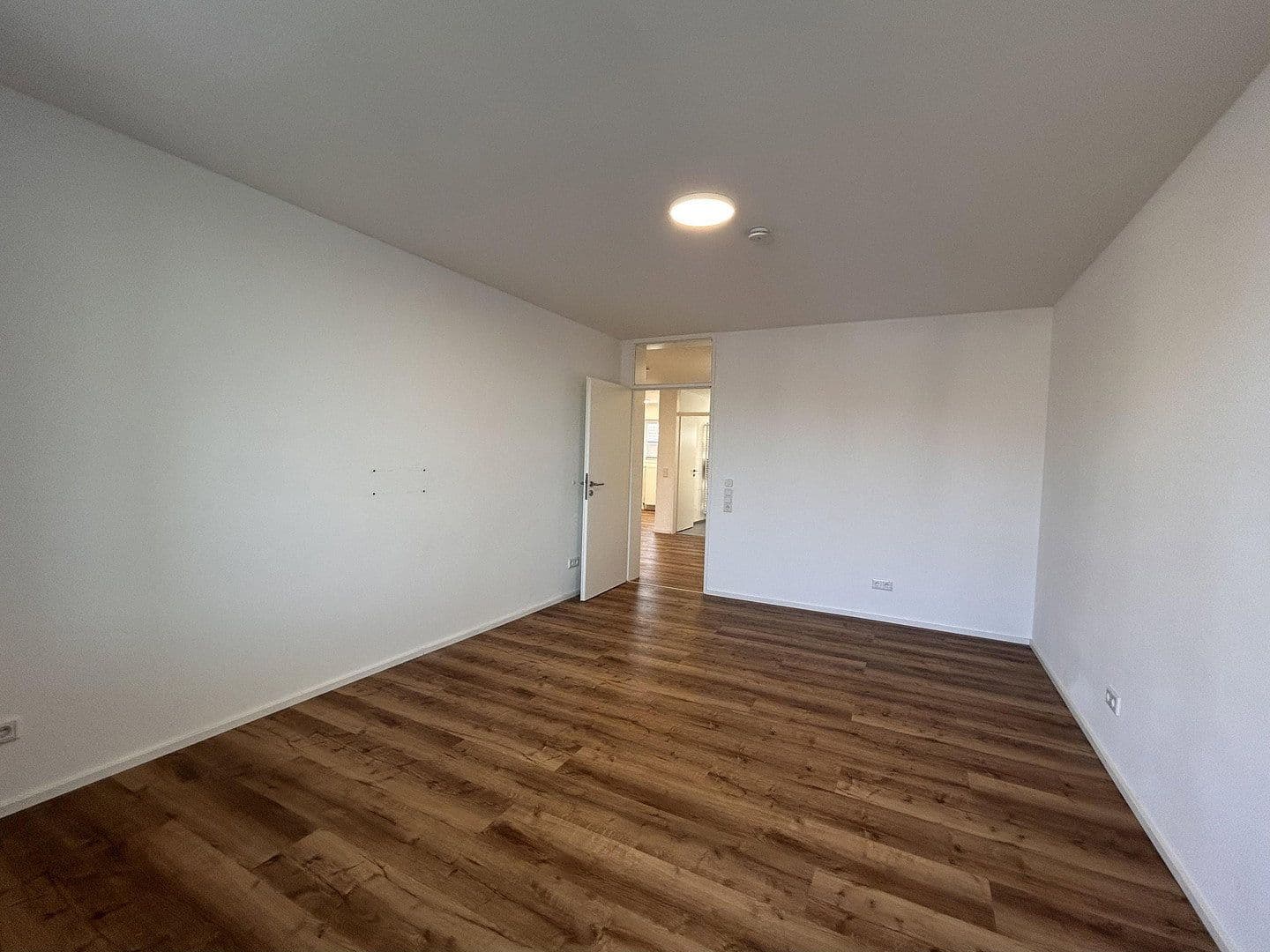 Pronájem bytu 2+kk 85 m², Köln, Severní Porýní-Vestfálsko Pronájem bytu 2+kk 85 m², Köln, Severní Porýní-Vestfálsko