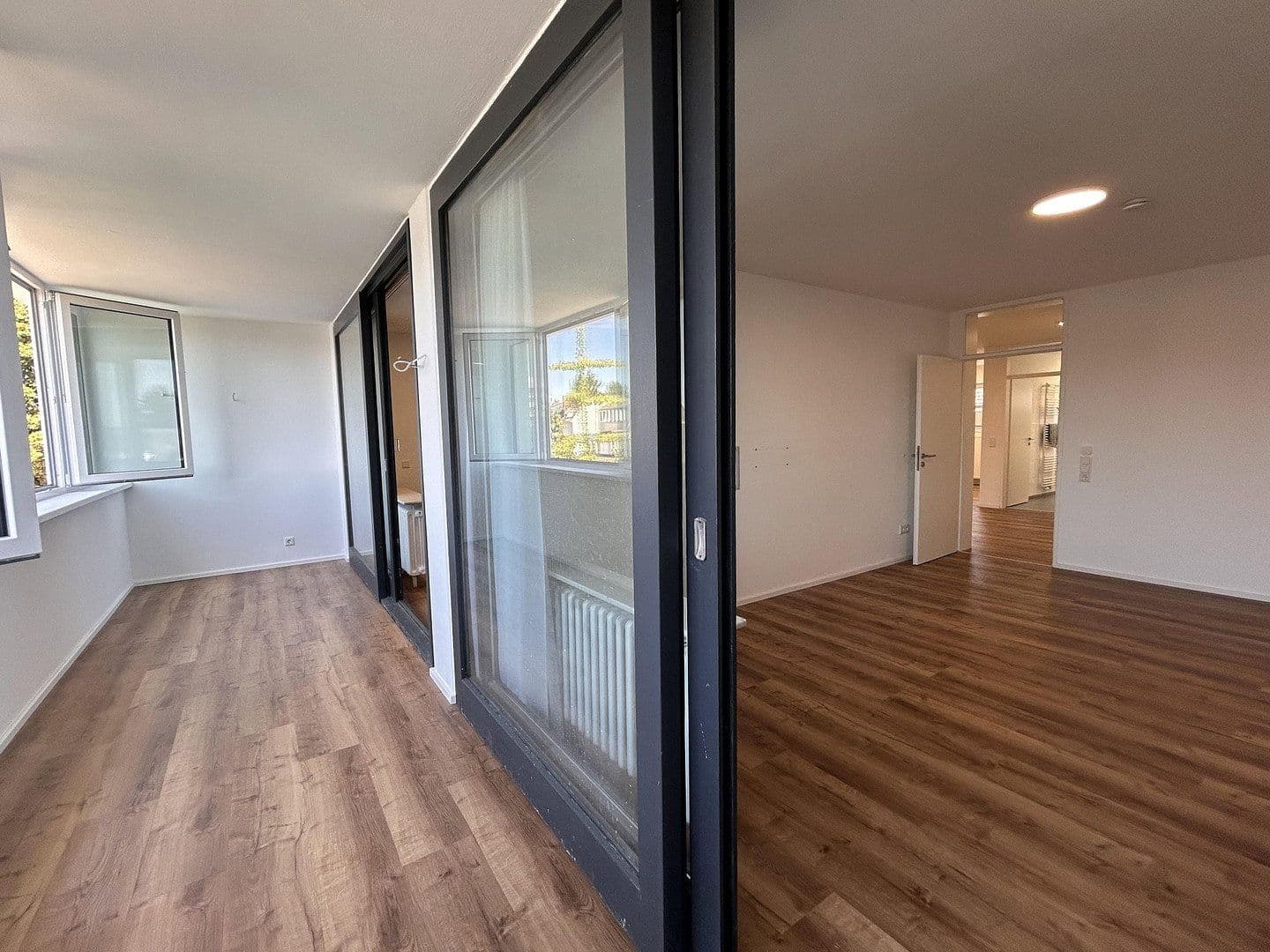 Pronájem bytu 2+kk 85 m², Köln, Severní Porýní-Vestfálsko Pronájem bytu 2+kk 85 m², Köln, Severní Porýní-Vestfálsko