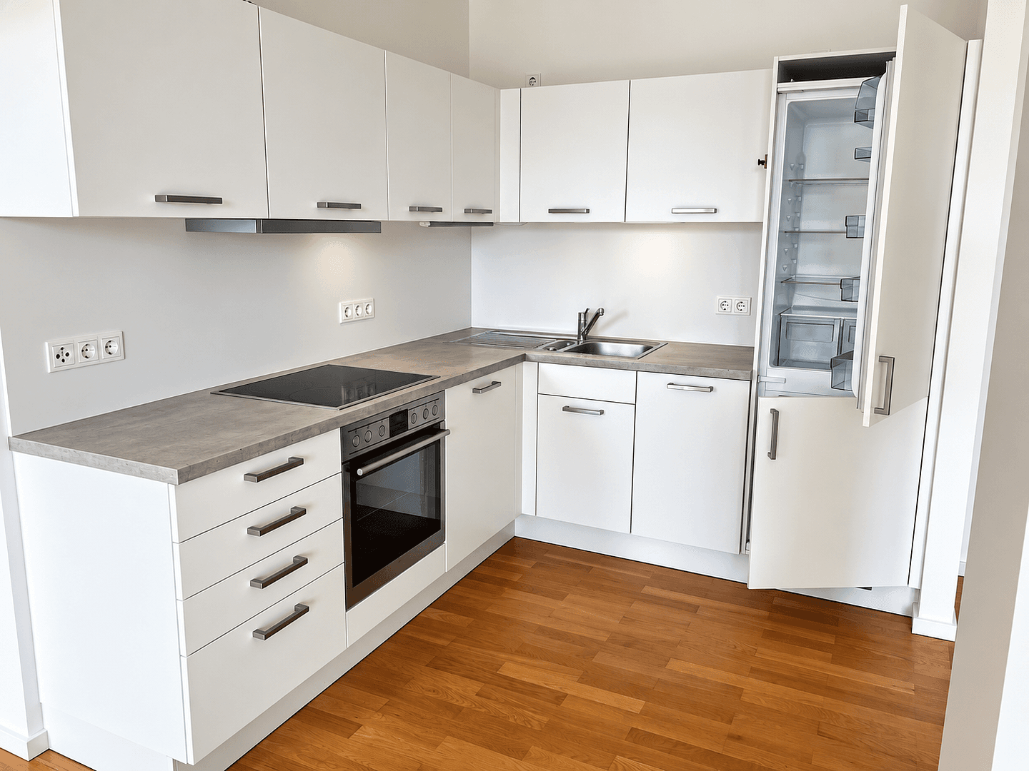 Pronájem bytu 2+1 60 m², Platz des 4.Juli Nr. 12, Berlin, Berlín Pronájem bytu 2+1 60 m², Platz des 4.Juli Nr. 12, Berlin, Berlín