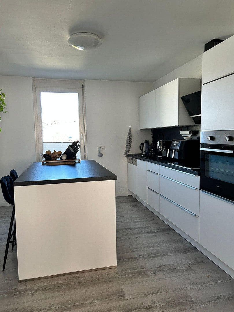 Pronájem bytu 2+kk 68 m², Sindelfingen, Bádensko-Württembersko Pronájem bytu 2+kk 68 m², Sindelfingen, Bádensko-Württembersko
