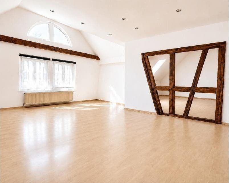 Pronájem bytu 2+kk 80 m², Usingen, Hessen Pronájem bytu 2+kk 80 m², Usingen, Hessen