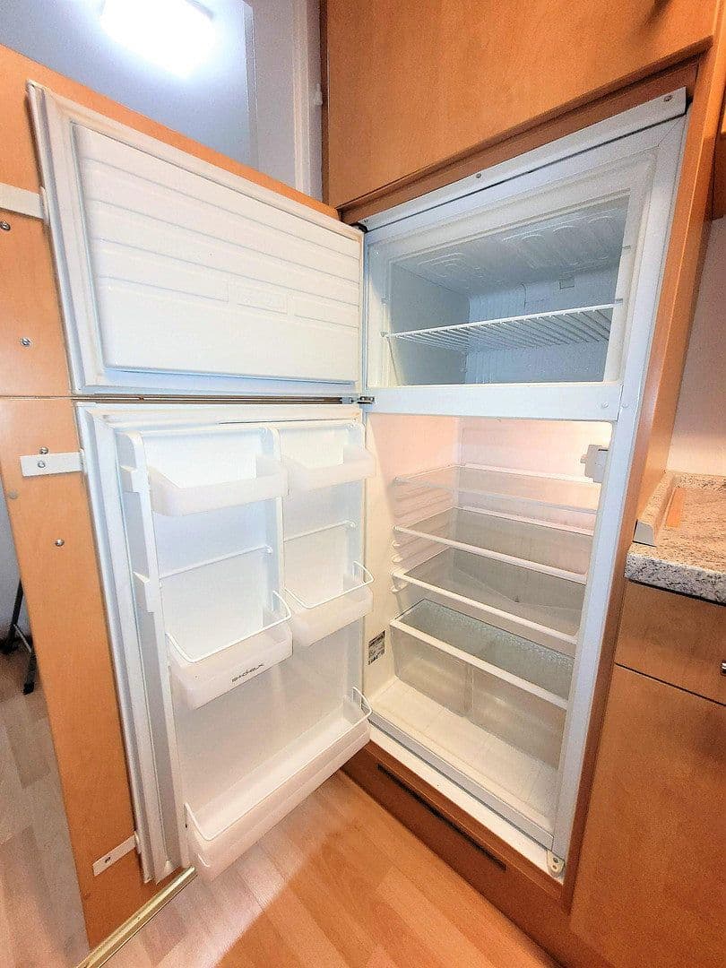 Pronájem bytu 2+1 50 m², Hauptstr. 11, Singen (Hohentwiel), Bádensko-Württembersko Pronájem bytu 2+1 50 m², Hauptstr. 11, Singen (Hohentwiel), Bádensko-Württembersko