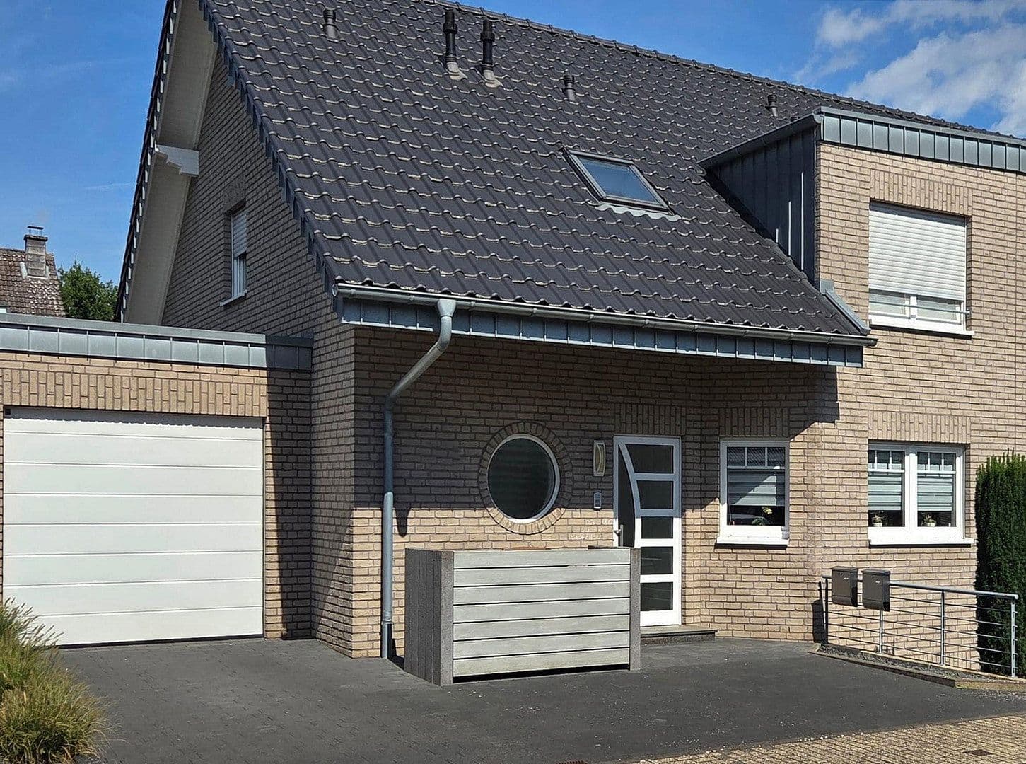 Pronájem bytu 2+1 70 m², Kerpen, Severní Porýní-Vestfálsko Pronájem bytu 2+1 70 m², Kerpen, Severní Porýní-Vestfálsko