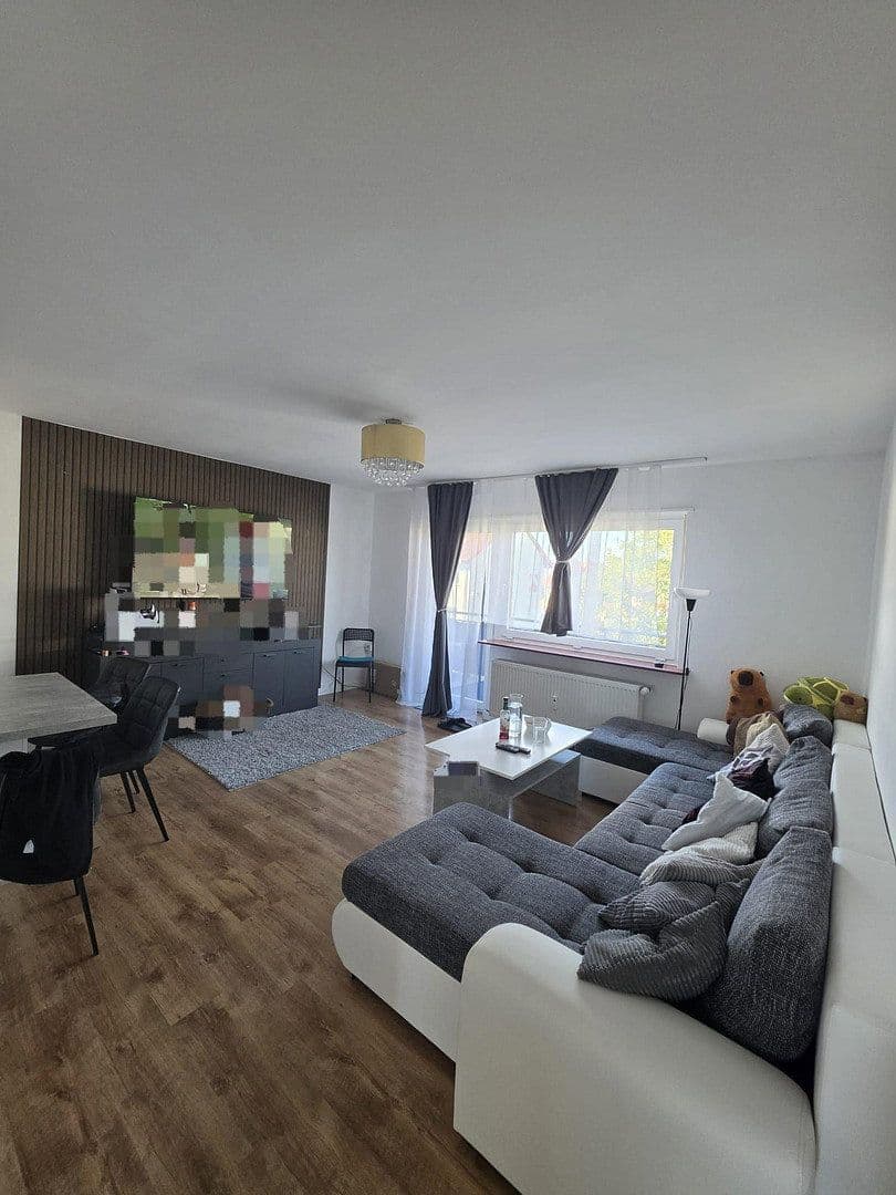 Pronájem bytu 3+1 72 m², Herderstraße 1, Hockenheim, Bádensko-Württembersko Pronájem bytu 3+1 72 m², Herderstraße 1, Hockenheim, Bádensko-Württembersko