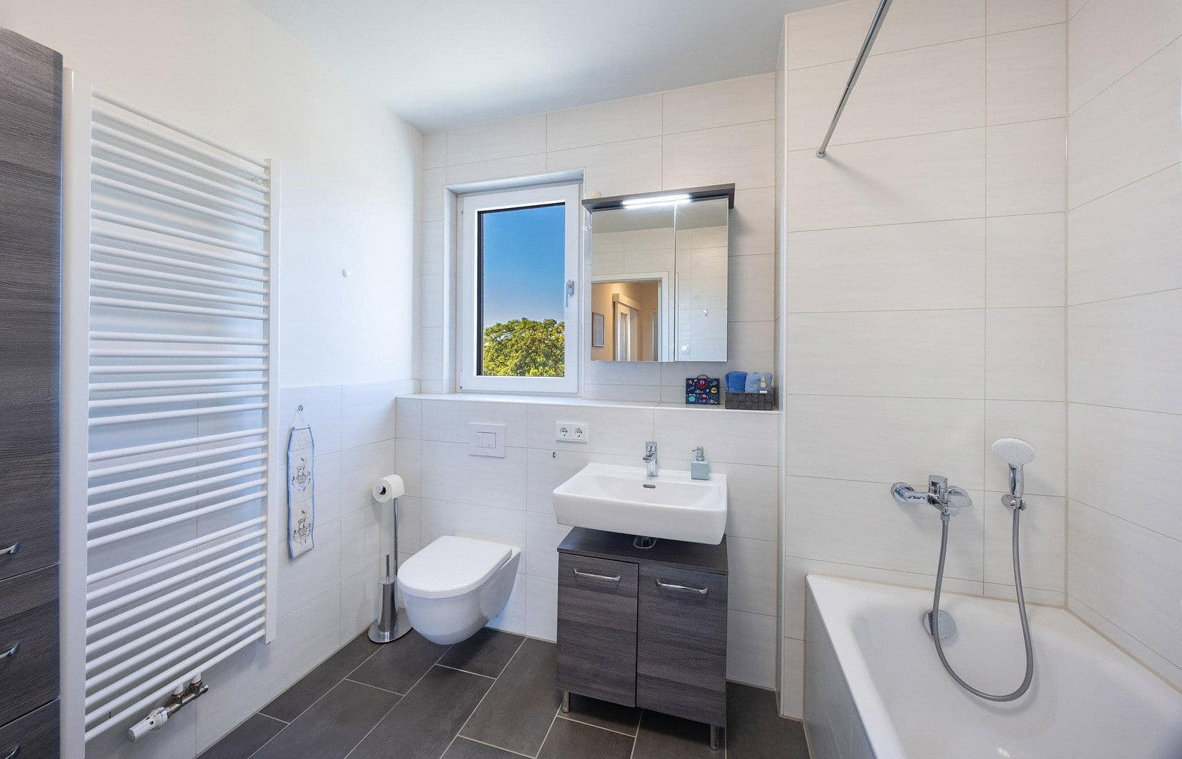 Prodej bytu 4+1 90 m², Haar, Bavorsko Prodej bytu 4+1 90 m², Haar, Bavorsko