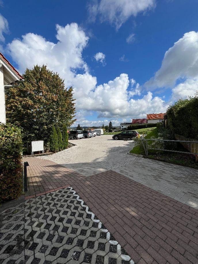 Pronájem bytu 3+1 70 m², Feldstr. 1c, Gerstungen, Durynsko Pronájem bytu 3+1 70 m², Feldstr. 1c, Gerstungen, Durynsko