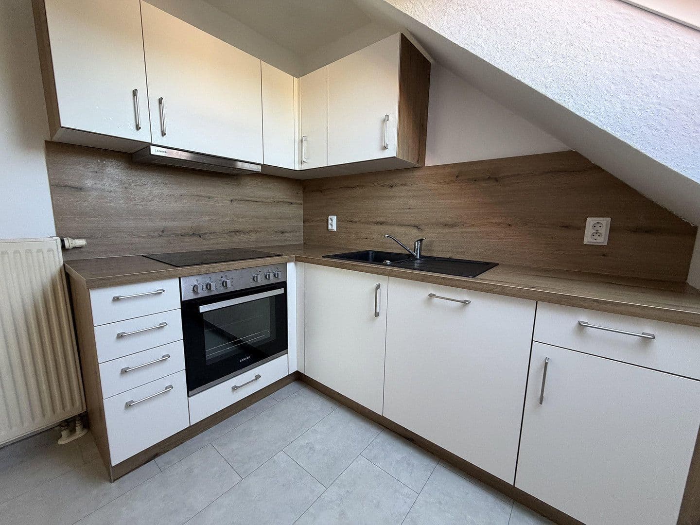 Pronájem bytu 3+1 70 m², Feldstr. 1c, Gerstungen, Durynsko Pronájem bytu 3+1 70 m², Feldstr. 1c, Gerstungen, Durynsko