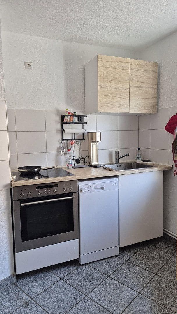 Pronájem bytu 1+1 42 m², Gerwigstr. 1, Karlsruhe, Bádensko-Württembersko Pronájem bytu 1+1 42 m², Gerwigstr. 1, Karlsruhe, Bádensko-Württembersko