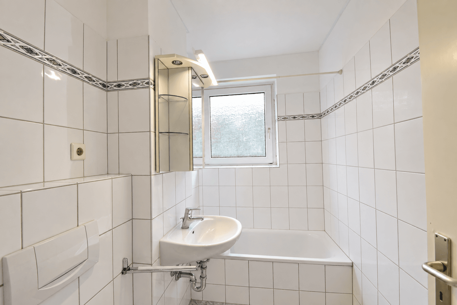 Pronájem bytu 3+1 67 m², Den Haager Straße 10, Bremen, Bremen Pronájem bytu 3+1 67 m², Den Haager Straße 10, Bremen, Bremen