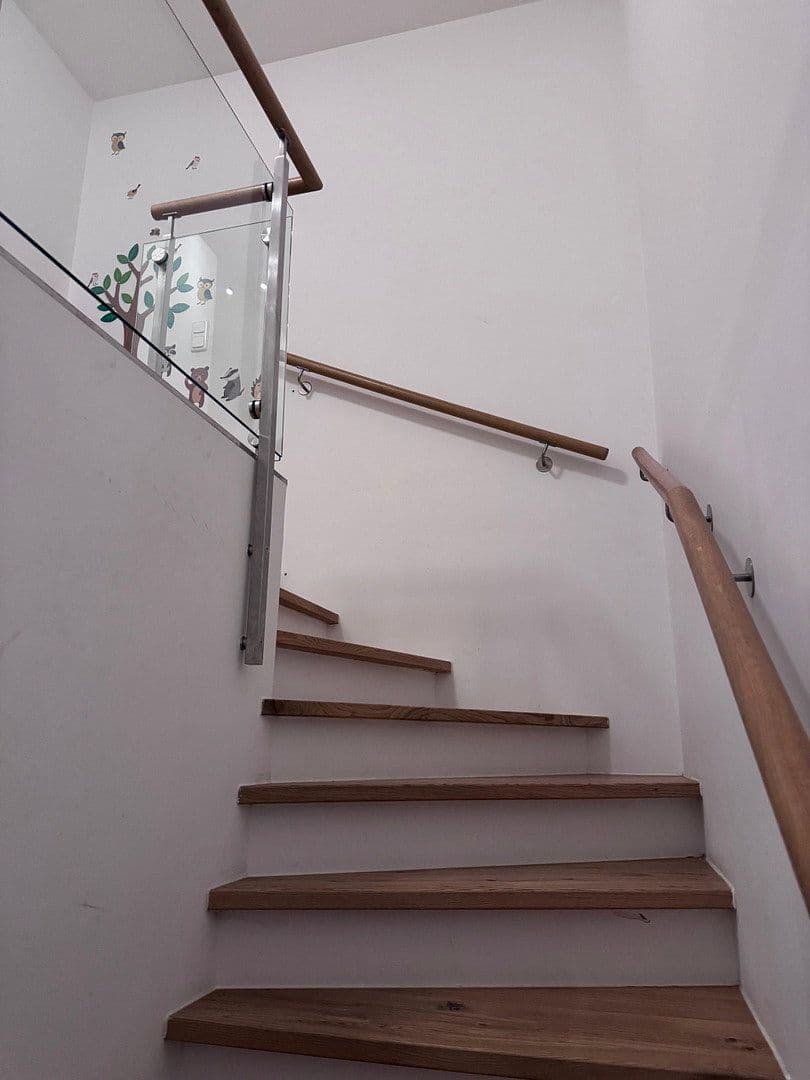 Pronájem bytu 4+1 136 m², Stettnerstr. 23, München, Bavorsko Pronájem bytu 4+1 136 m², Stettnerstr. 23, München, Bavorsko