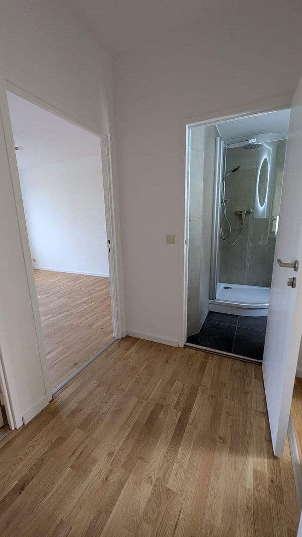 Prodej bytu 2+1 44 m², Richardstraße 63, Berlin, Berlín Prodej bytu 2+1 44 m², Richardstraße 63, Berlin, Berlín