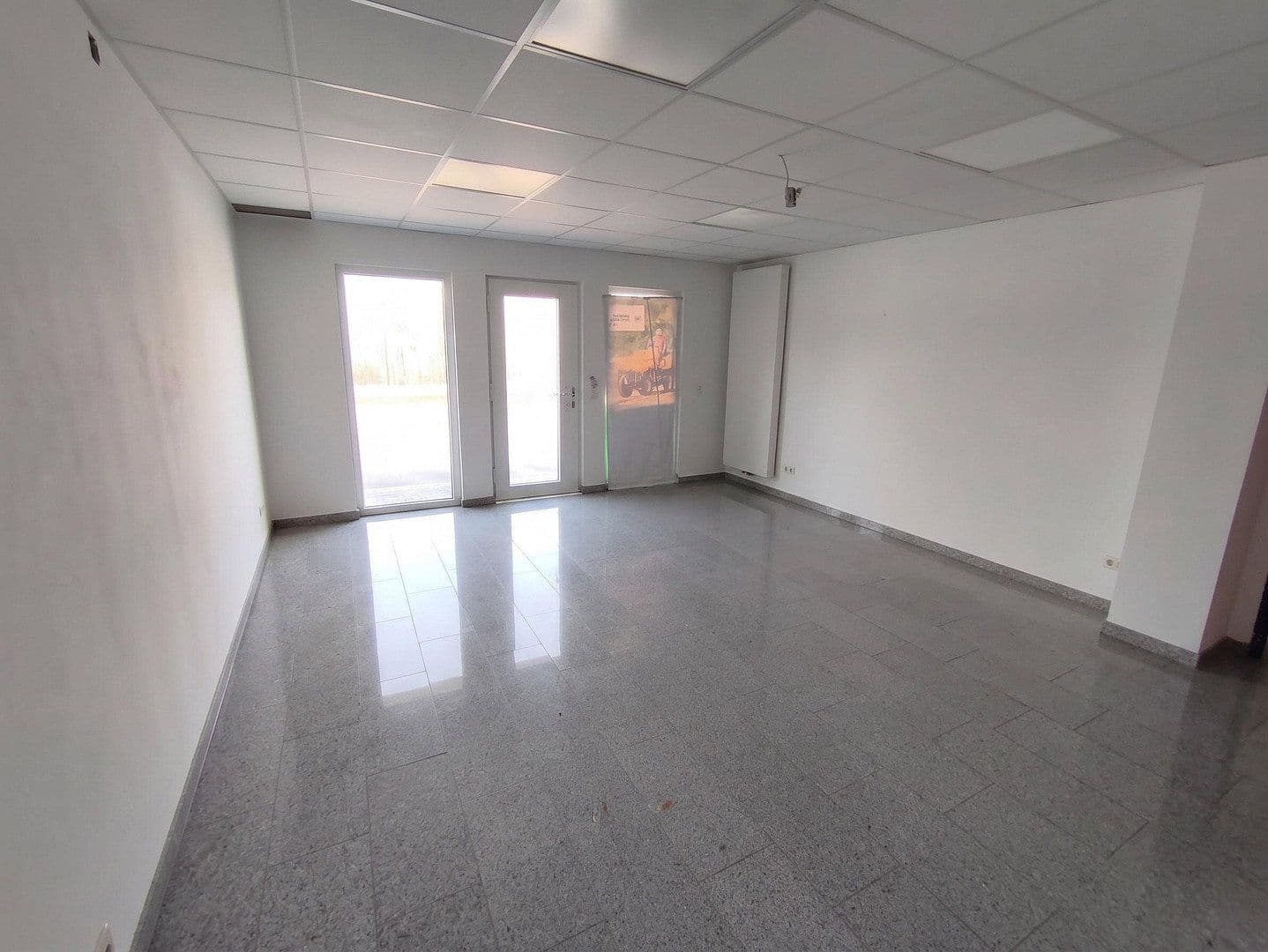 Pronájem nebytového prostoru 1.400 m², Scheidterstraße 30, Saarbrücken, Země Sársko Pronájem nebytového prostoru 1.400 m², Scheidterstraße 30, Saarbrücken, Země Sársko