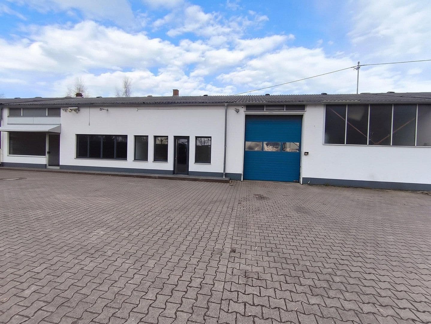 Pronájem nebytového prostoru 1.400 m², Scheidterstraße 30, Saarbrücken, Země Sársko Pronájem nebytového prostoru 1.400 m², Scheidterstraße 30, Saarbrücken, Země Sársko