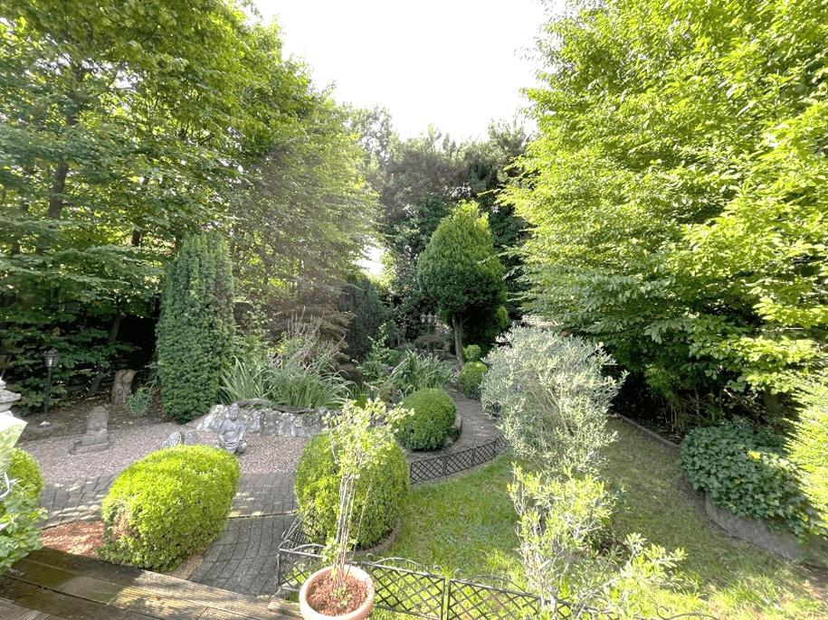 Prodej domu 374 m², pozemek 819 m², Duisburg, Severní Porýní-Vestfálsko Prodej domu 374 m², pozemek 819 m², Duisburg, Severní Porýní-Vestfálsko