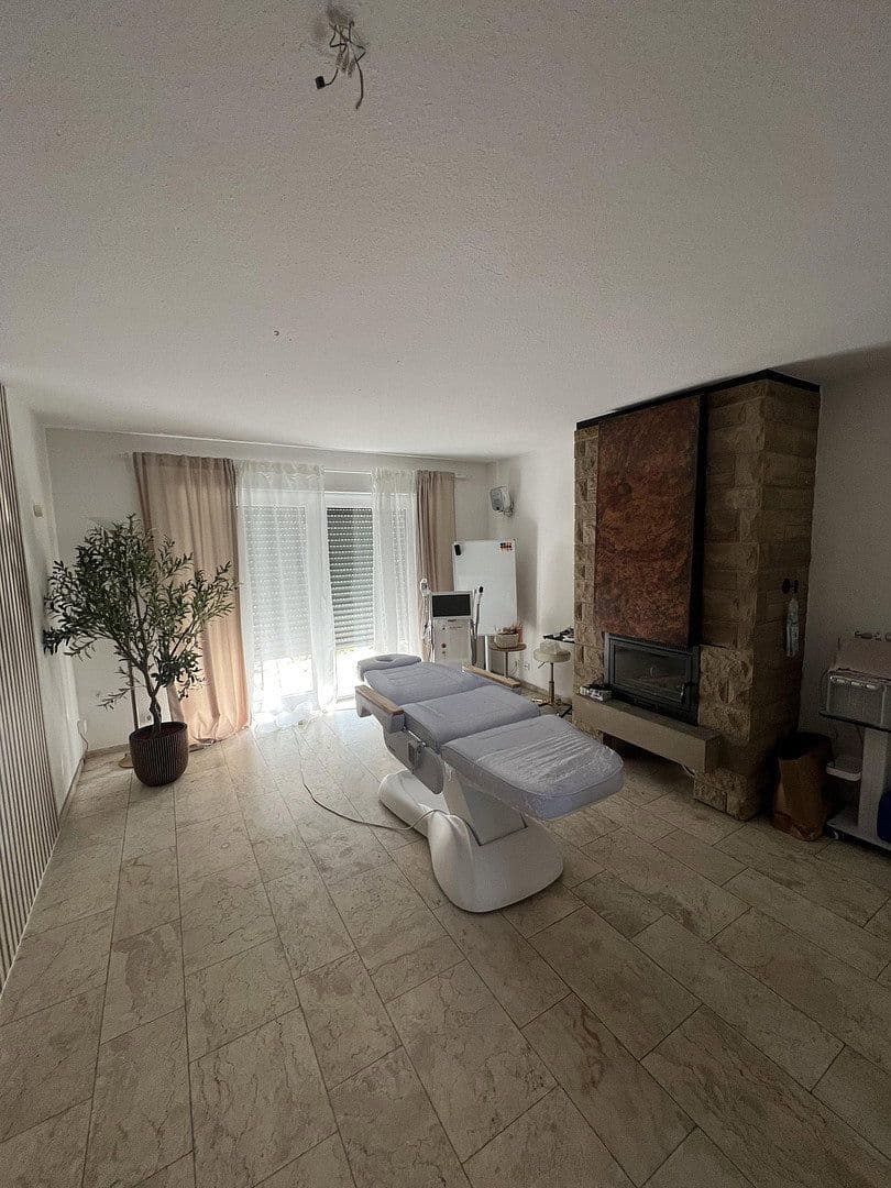 Pronájem kanceláře 30 m², Stiller Weg 52, Mannheim, Bádensko-Württembersko Pronájem kanceláře 30 m², Stiller Weg 52, Mannheim, Bádensko-Württembersko