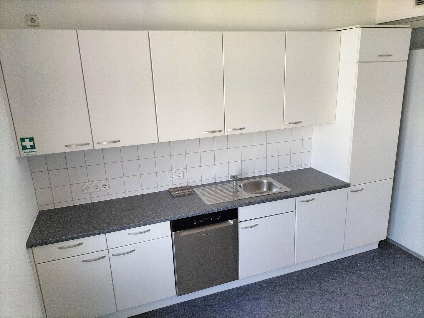 Pronájem kanceláře 214 m², Herrenbergerstraße 14, Böblingen, Bádensko-Württembersko Pronájem kanceláře 214 m², Herrenbergerstraße 14, Böblingen, Bádensko-Württembersko