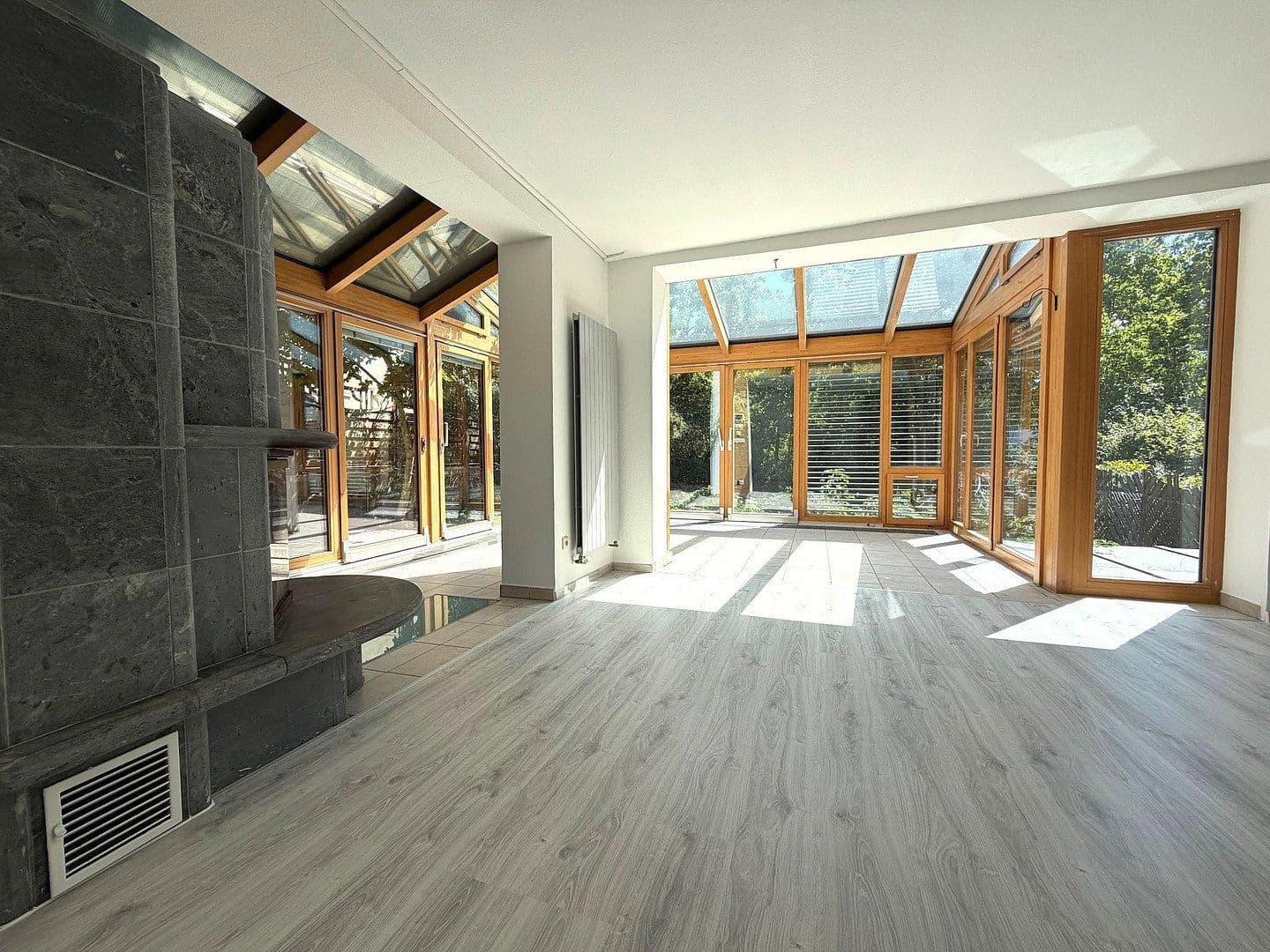 Prodej domu 185 m², pozemek 328 m², Birkenstraße 40 1/2, Schweinfurt, Bavorsko Prodej domu 185 m², pozemek 328 m², Birkenstraße 40 1/2, Schweinfurt, Bavorsko
