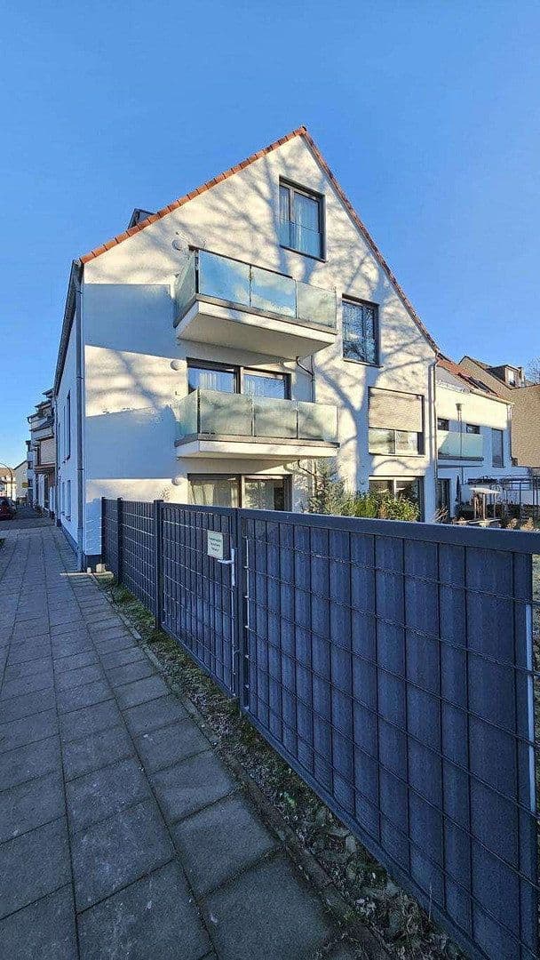 Pronájem bytu 3+1 94 m², Weidenpescherstr. 36,, Köln, Severní Porýní-Vestfálsko Pronájem bytu 3+1 94 m², Weidenpescherstr. 36,, Köln, Severní Porýní-Vestfálsko